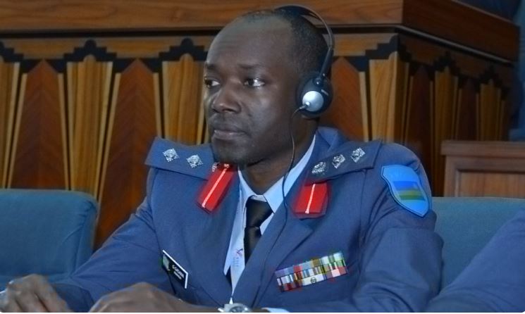 Col Godfrey Gasana yazamuwe mu ntera agirwa Brigadier General ...