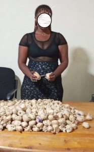 Kigali: Polisi yafashe abantu batandatu bacuruza urumogi