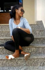 Nkunda abagabo bakuze kurusha abasore gusa aho kuryamana n'umusaza twasomana-Gloria aratangaje[AMAFOTO+ VIDEO]