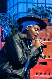 Ariel Wayz yasinye muri Universal Music Group