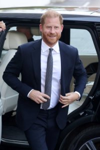 Prince Harry yiyemeje gufasha abarwanyi ba Ukraine bakomerekeye mu ntambara