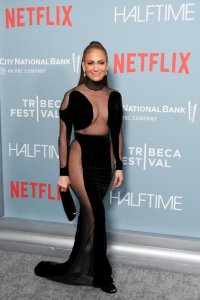 Jennifer Lopez wakundanye n'abagabo umunani yavuze ku gituma adahirwa n'urushako