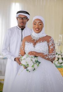 Perezida Museveni yatwereye inka 10 uwahoze ari umunyamakuru ukomeye warushinze