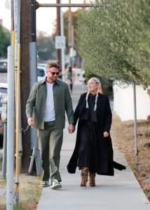 Sia aravugwa mu rukundo n'umusore arusha imyaka 21