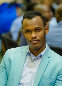 Yvan Buravan yashimiye abamufashije kujya kwivuriza hanze n'abakomeje kumusengera