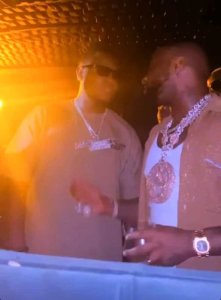 Umuhanzi Bruce Melodie yahuye n'icyamamare Davido