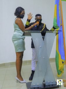 Sky2 yasezeranye imbere y'amategeko n'umukunzi we[AMAFOTO]