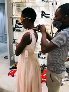 Umusore yashyingiranwe n'umukobwa usabiriza bahuye akamuhindurira ubuzima [AMAFOTO]