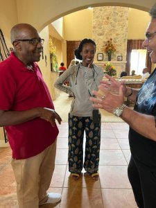 Nyuma y'uko Rusesabagina ababariwe n'umukuru w'Igihugu,Umokobwa we yongeye kuvuga