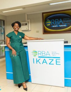 Akari ku mutima wa Gloria Mukamabano wasezeye kuri RBA