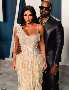 Hamenyekanye ikintu gikomeye cyatumye Kim Kardashian na Kanye West batandukana