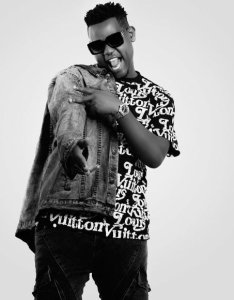 Bruce Melodie yabaye umuhanzi wa kabiri mu Rwanda ukurikirwa n'abantu benshi kuri Instagram