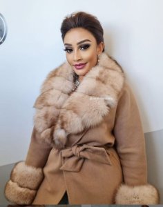 Zari yasubije abibaza ko agiye kwibaruka umwana wa 6