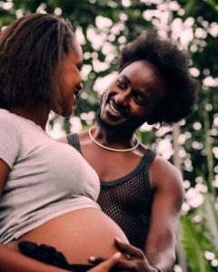 Yago yaciye amarenga yo gutandukana n'umukobwa baherutse kubyarana