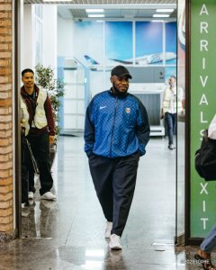 Jay-Jay Okocha na Didier Domi bakiniye PSG bageze mu Rwanda