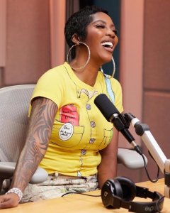 Tiwa Savage yasabye abahanzi kwiga kwicisha bugufi