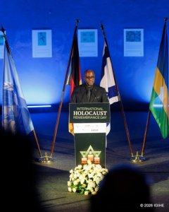 Nduhungirehe yavuze ko asanga nta masomo Loni yakuye kuri Jenoside yakorewe Abatutsi n'iyakorewe Abayahudi