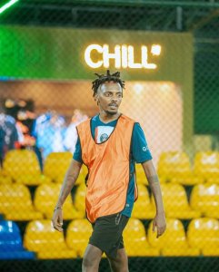 DORE ABAHANZI NYARWANDA UTARUZIKO BIGEZE GUKINAHO UMUPIRA KU RWEGO RUHAMBAYE.