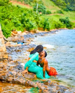 RIB iri gukora iperereza kuri Yampano n'umukunzi we kubera mashusho yabo y'urukozasoni