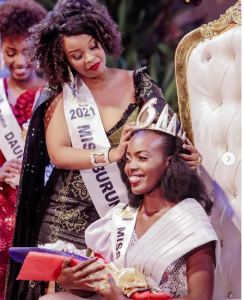 Ihere ijisho uburanga bwa Ngaruko Kelly wegukanye ikamba rya Miss Burundi 2022(AMAFOTO)