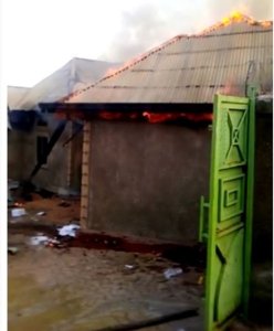 Rusizi : Inzu 3 zafatiwe rimwe n'inkongi y'umuriro 