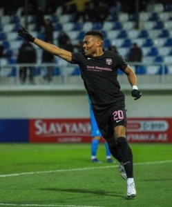 Ibyo wamenya kuri Joy-Lance Mickels, rutahizamu mushya w'Amavubi