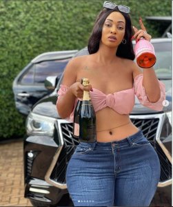 Yolo The Queen yahishuye ko afitiye inkuru nziza abashomeri bose 