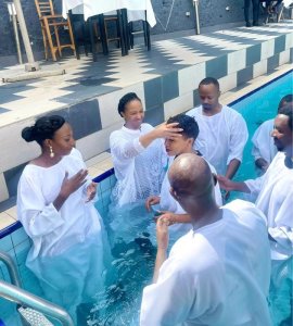 Umuhanzikazi Momolava yahisemo kwakira Yesu nk'umwami n'umukiza