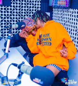 Amafoto ya Juno Kizigenza na Ariel Wayz yakuyeho ugushidikanya ku rukundo rwabo