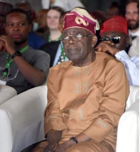 Nigeriya:Perezida Tinubu uherutse gutorwa yerekeje i Paris na London mu karuhuko