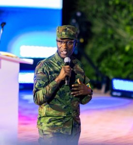 Lt Col Désiré Migambi yavuze ko umunsi Gen Maj Fred Gisa Rwigema wari uyoboye urugamba araswa ingabo zose zacitse umugongo