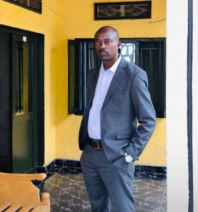 Umukire utunze imodoka 25, ibibanza, inzu zirimo etaji yafatiwe ikindi cyemezo