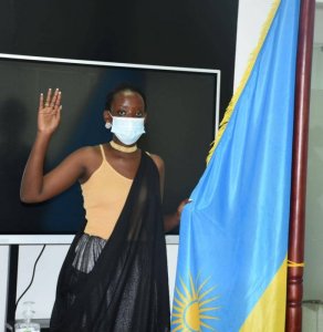 Nyuma y'igihe gito akoze ubukwe ,Miss Gasana Darlène yarahiye muri Komite y'Inama y'Igihugu y'abagore 