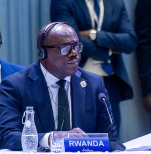 Dr. Nsengiyumva yahagarariye Perezida Kagame mu nama ihuza Afurika n'u Butaliyani