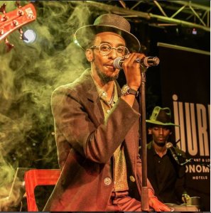 Umuhanzi Andy Bumuntu yinjiye mu mwuga w'itangazamakuru 