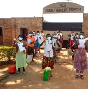 RCS yafunguye ba bagore bahawe imbabazi na Perezida wa Repubulika [AMAFOTO]