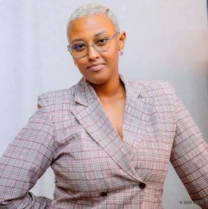 Umunyarwandakazi yiyemeje gukina filime asambana