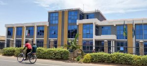 Muhanga: Umugabo birakekwa ko yiyahuye bitewe n'umugore wasanishije inzu atabizi