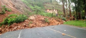 Muhanga:Inkangu yafunze umuhanda