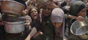 Israel igiye gutangira kwimura abatuye muri Gaza