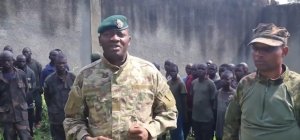 M23 yerekanye abasirikare ba RDC n'abarwanyi ba FDLR yafatiye ku rugamba