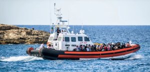 Abimukira bakomeje kwambuka inyanja berekera I Burayi ku bwinshi