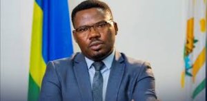 Hacura iki mu gihe abakomeye bavugwaho ruswa bagakingirwa ikibaba? 