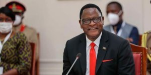 Malawi: Umugore yatawe muri yombi azira gutukira Perezida kuri WhatsApp