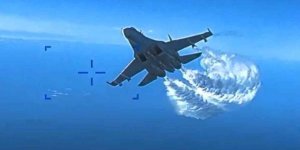 Uburusiya bwahembye abapilote bahanuye drone ya Amerika hejuru y'Inyanja yirabura