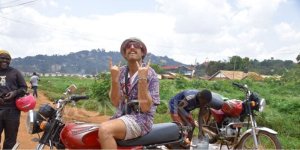 Muzungu Boda wamamaye muri Uganda yahambirijwe, asubizwa iwabo