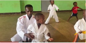 MINEDUC yasabye ababyeyi kurinda abana ingeso mbi n'ubuzererezi mu biruhuko