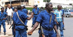 Burundi: Polisi yarashe mu kico abaturage 3