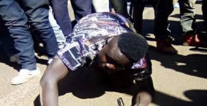 Umusaza yaroze umujura wamwibye inka kurisha no kugenda nkayo