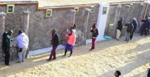 Banyoye amazi bahawe na Pasiteri wabo ababwira ko yejejwe abamerera nabi [AMAFOTO]